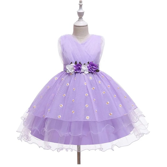 Fluffy V-neck multi layered flower dress with FREE SHORT PETTICOAT UNDERSKIRT - Picture 1 of 8